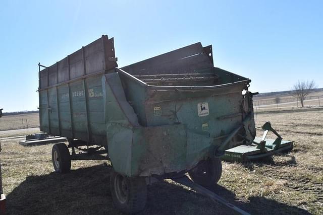 Image of John Deere 125 equipment image 3