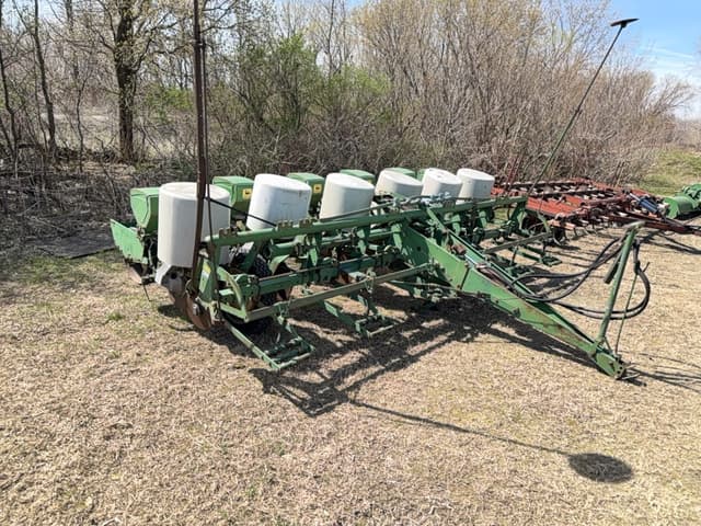 Image of John Deere 1250 equipment image 1