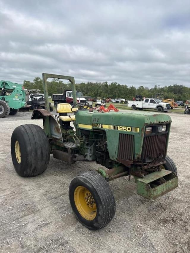 Image of John Deere 1250 equipment image 4