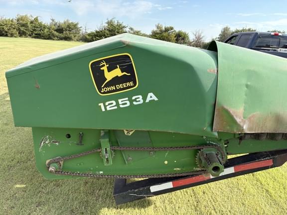 Image of John Deere 1253A equipment image 3