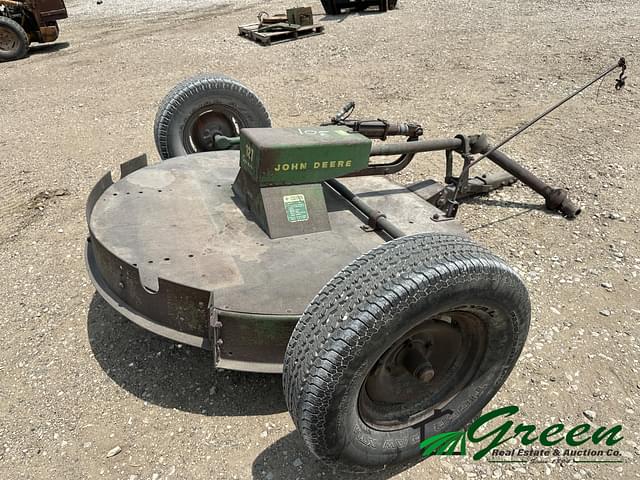 Image of John Deere 127 equipment image 3