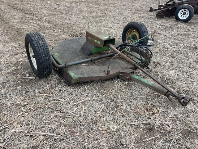 Image of John Deere 127 equipment image 1