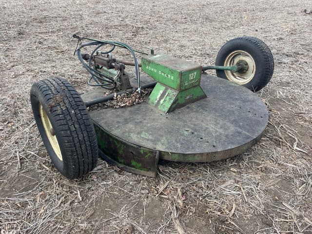 Image of John Deere 127 equipment image 3