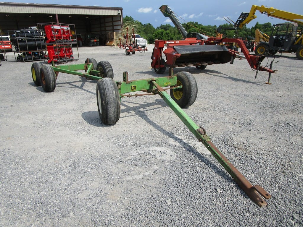 John Deere 1275 Equipment Image0