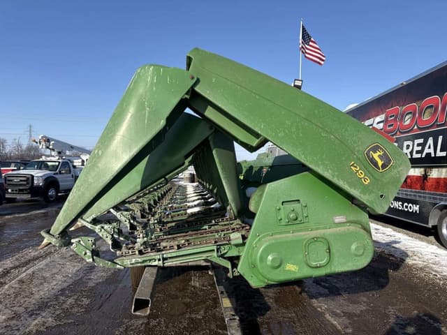 Image of John Deere 1293 equipment image 1