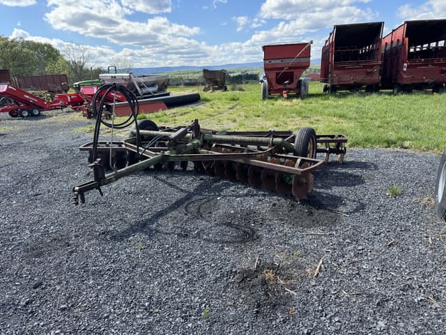 Image of John Deere Undetermined equipment image 4