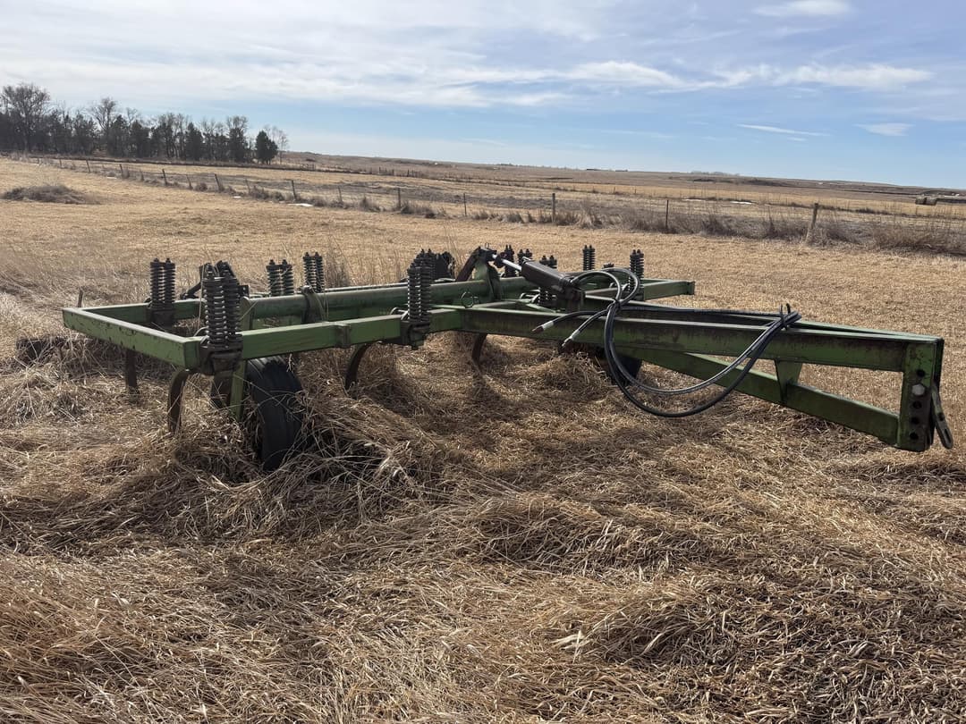 Image of John Deere 13 Primary image