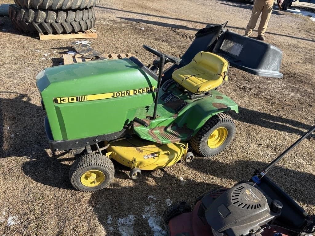 Image of John Deere 130 Image 0