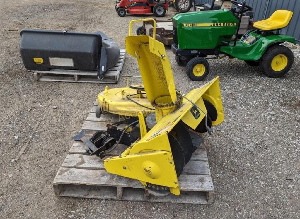Main image John Deere 130