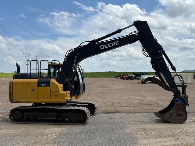 Image of John Deere 130G equipment image 1