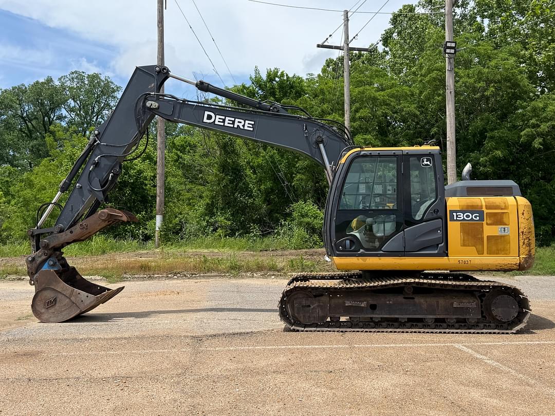 Image of John Deere 130G Primary image