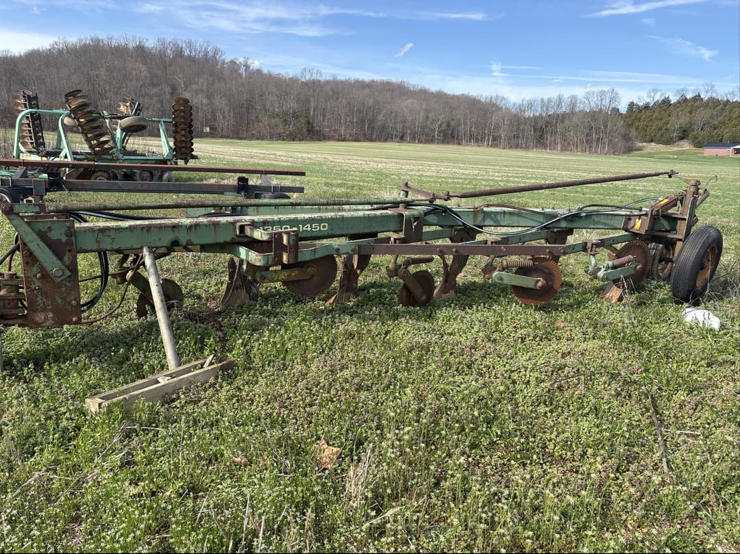 Image of John Deere 1350-1450 Image 0