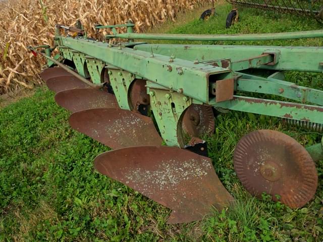 Image of John Deere 1350-1450 equipment image 2
