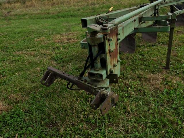 Image of John Deere 1350-1450 equipment image 1