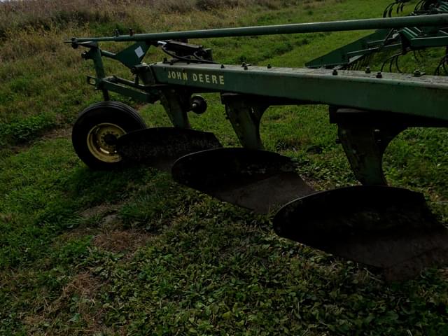 Image of John Deere 1350-1450 equipment image 4
