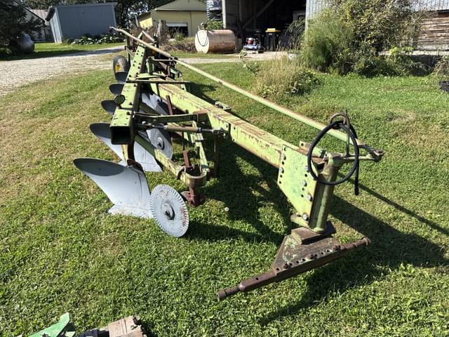Image of John Deere 1350-1450 equipment image 1