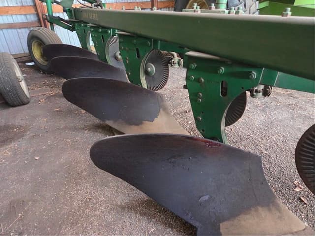 Image of John Deere 1350-1450 equipment image 3