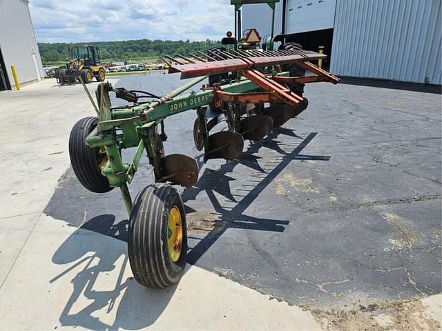 Image of John Deere 1350-1450 equipment image 3