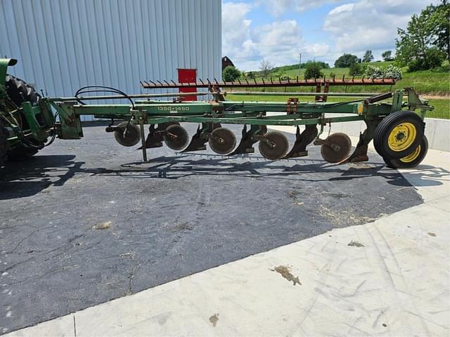 Image of John Deere 1350-1450 equipment image 1