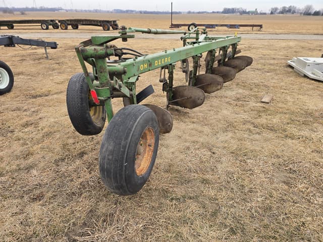 Image of John Deere 1350-1450 equipment image 4