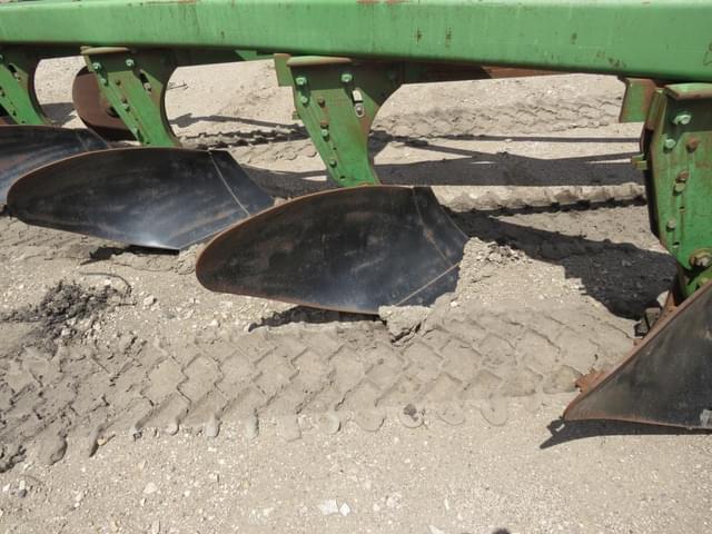 Image of John Deere 1350-1450 equipment image 3