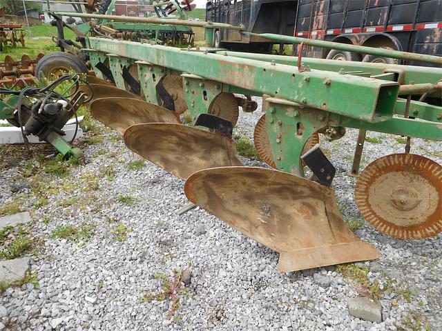 Image of John Deere 1350-1450 equipment image 1