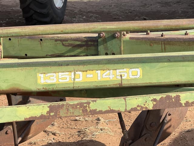 Image of John Deere 1350-1450 equipment image 2