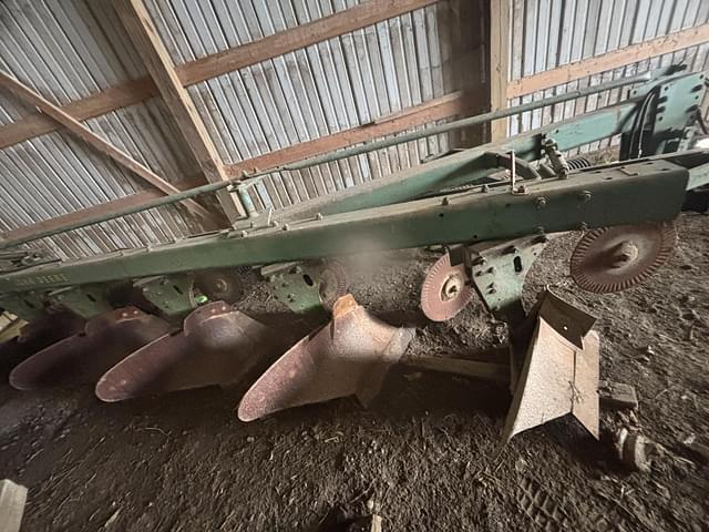 Image of John Deere 1350-1450 equipment image 1