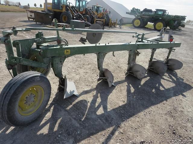 Image of John Deere 1350-1450 equipment image 3