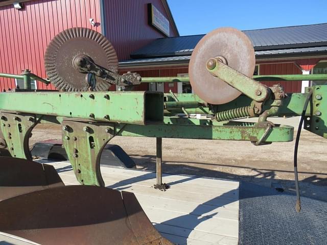 Image of John Deere 1350-1450 equipment image 1