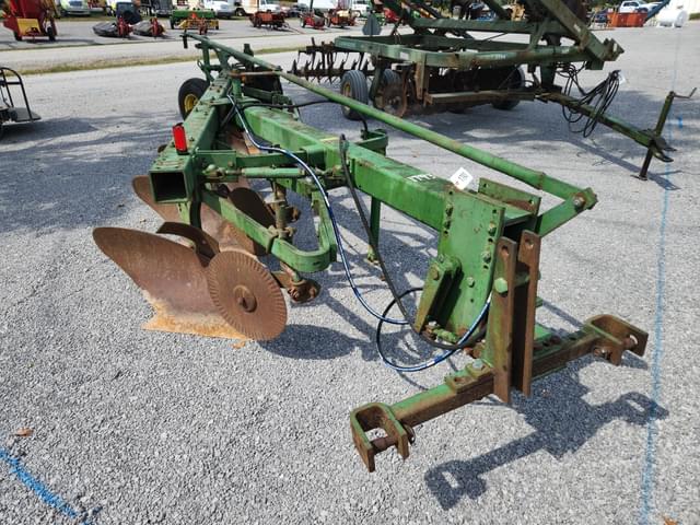 Image of John Deere 1350-1450 equipment image 1