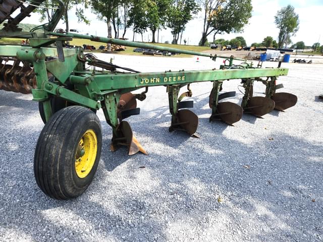 Image of John Deere 1350-1450 equipment image 4