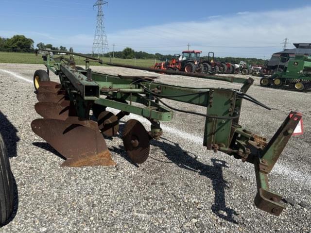 Image of John Deere 1350-1450 equipment image 1