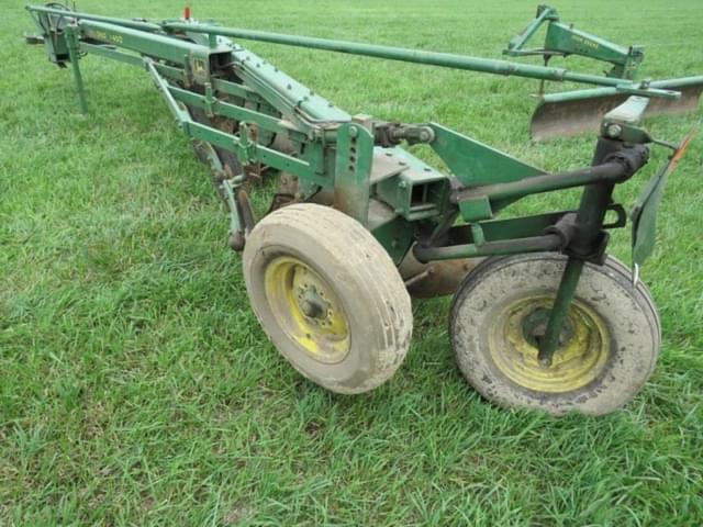 Image of John Deere 1350-1450 equipment image 3