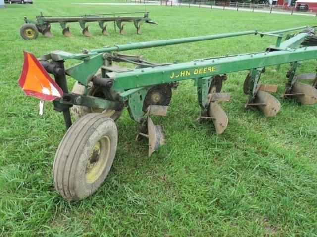 Image of John Deere 1350-1450 equipment image 2
