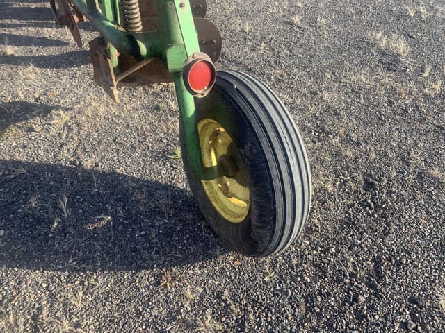 Image of John Deere 1350 equipment image 4