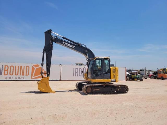 Image of John Deere 135G equipment image 1