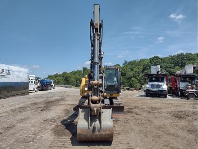 Image of John Deere 135G equipment image 1