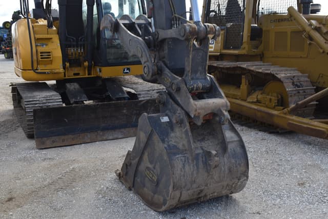 Image of John Deere 135P equipment image 3