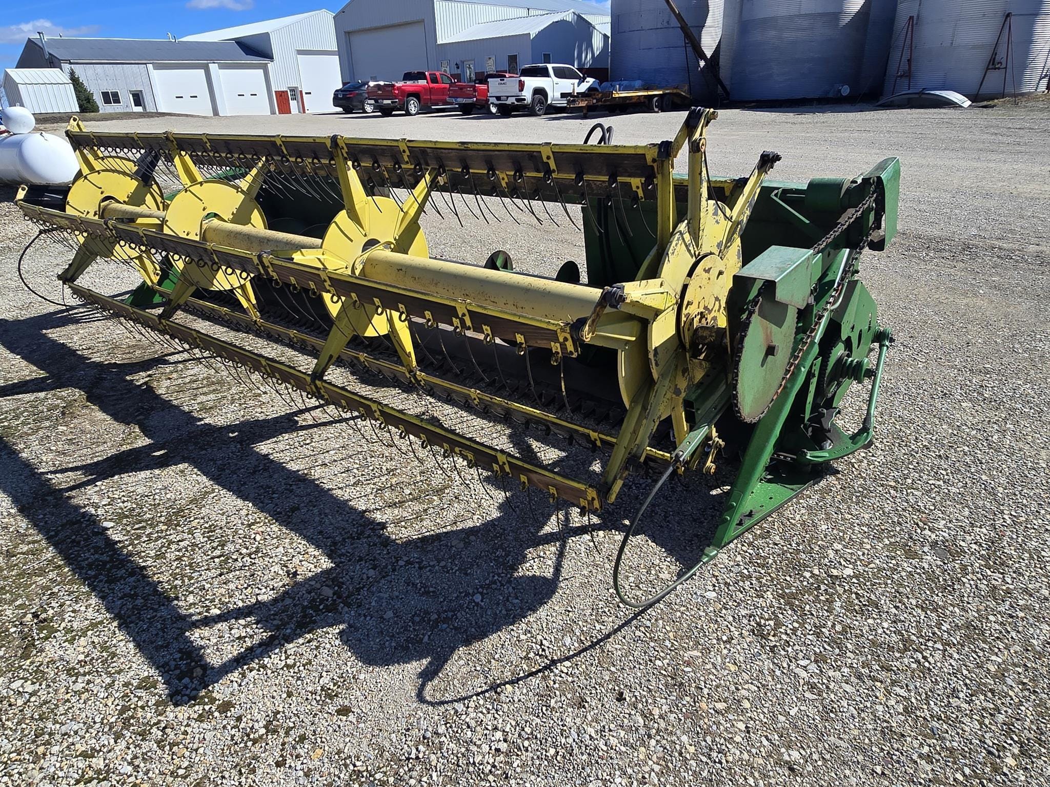 John Deere 13QT Equipment Image0