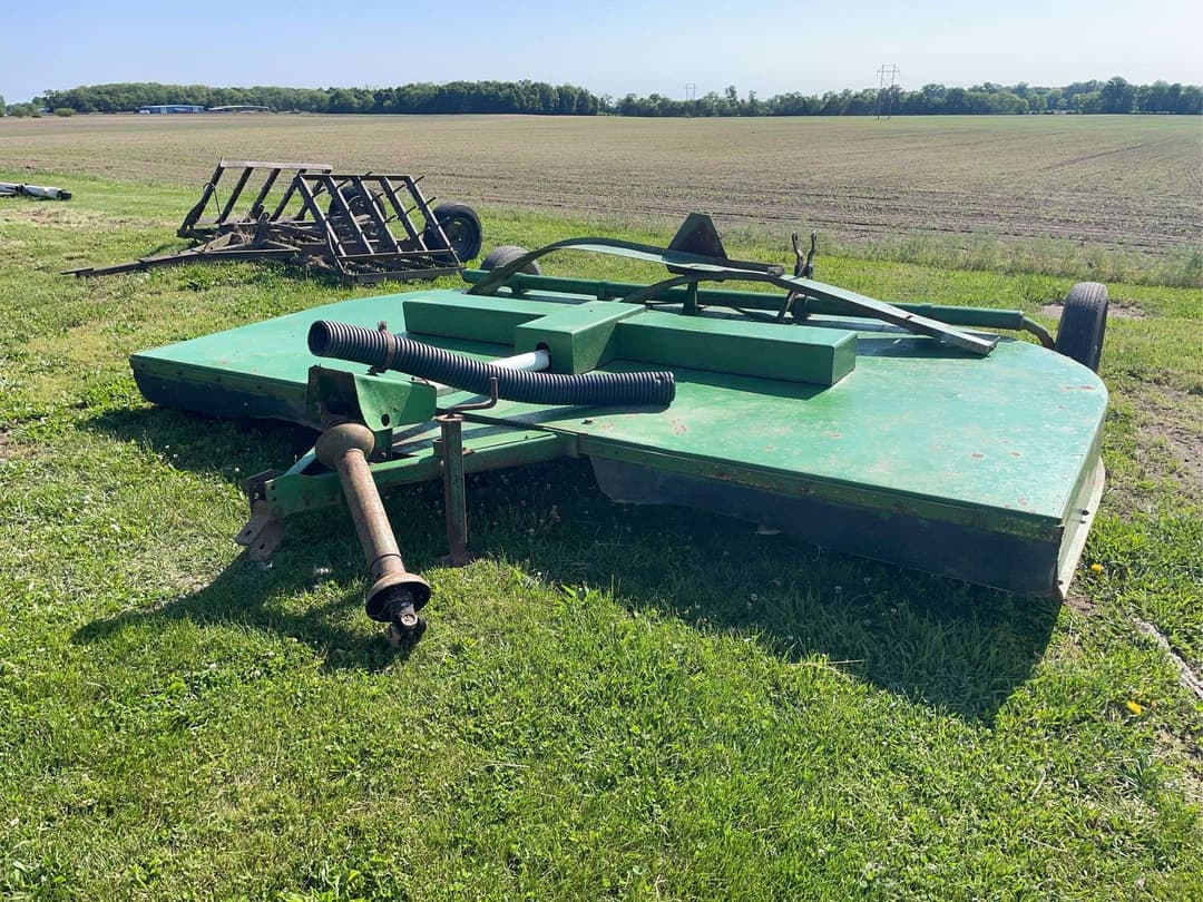 Image of John Deere 727 Primary image