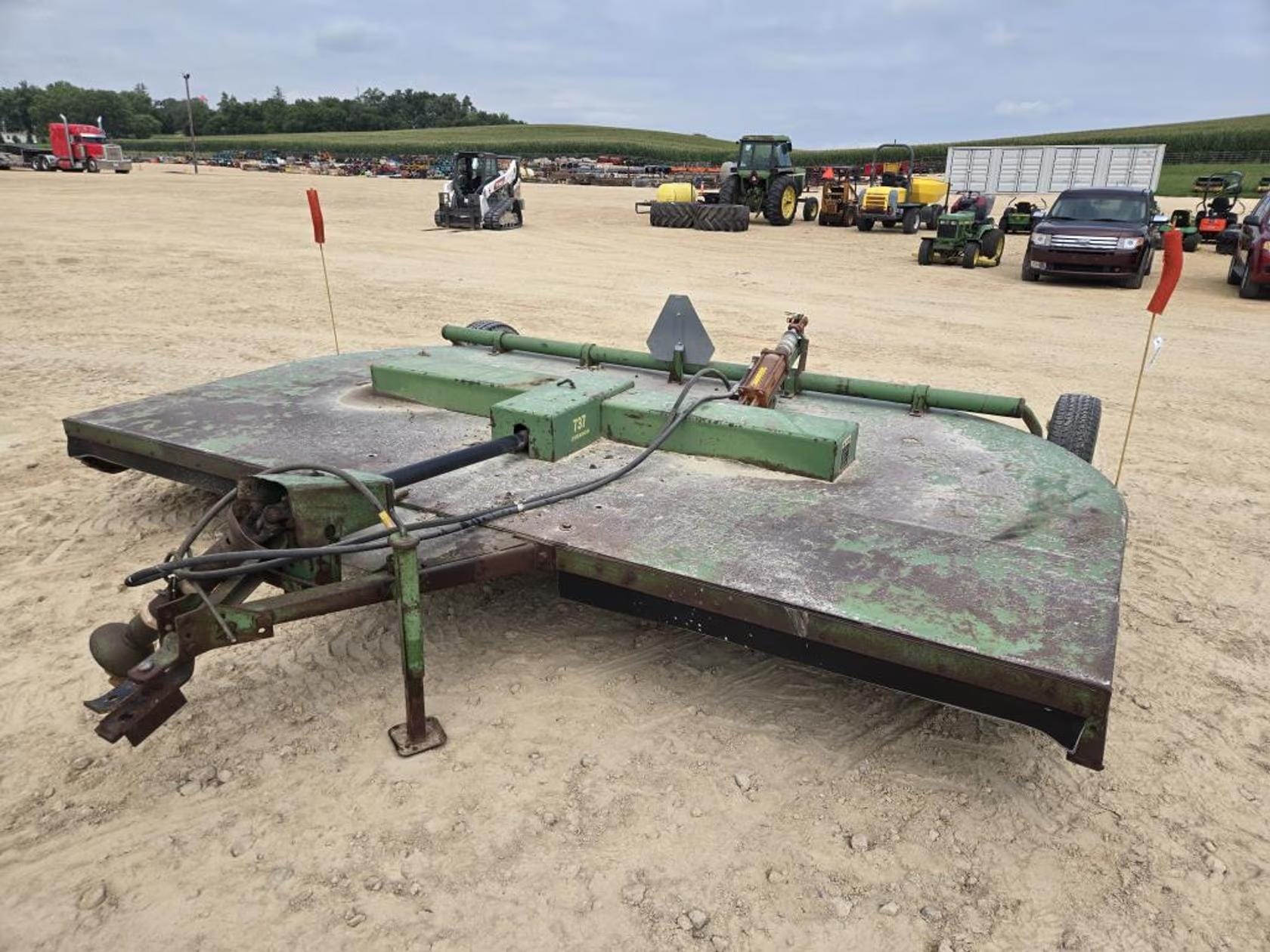 John Deere 737 Equipment Image0