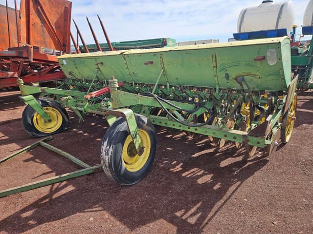 Image of John Deere LL247A equipment image 4