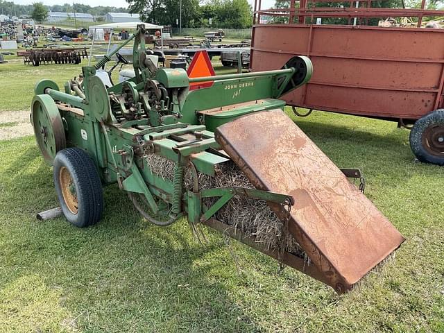 Image of John Deere 14T equipment image 4