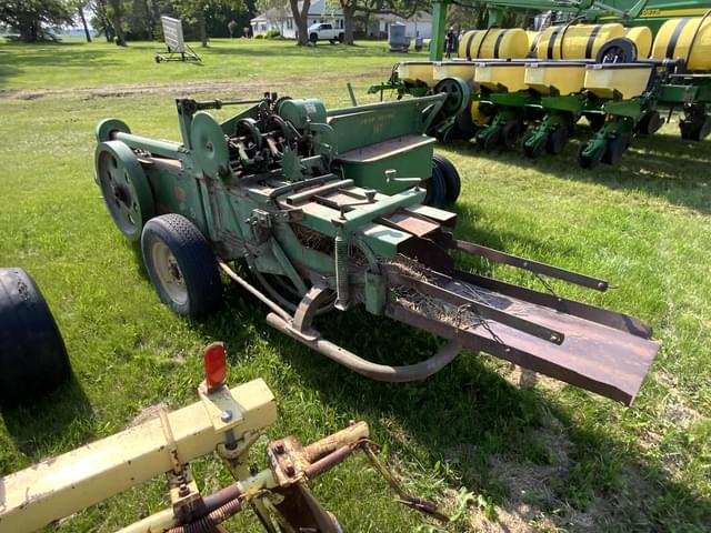 Image of John Deere 14T equipment image 1