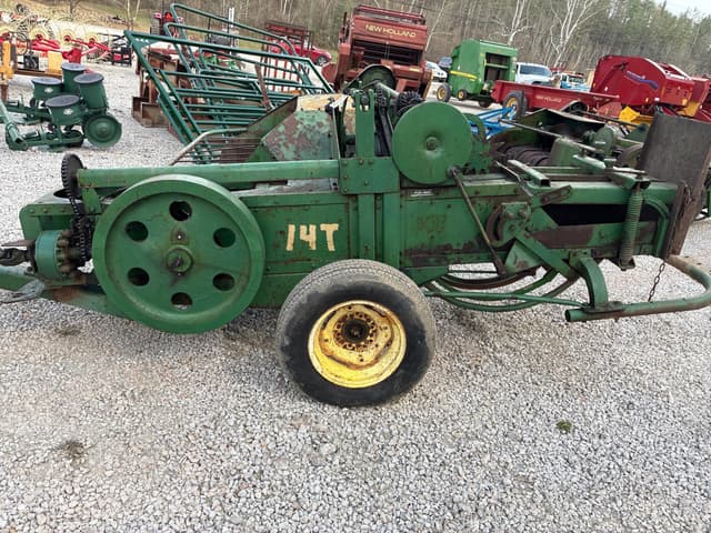 Image of John Deere 14T equipment image 2