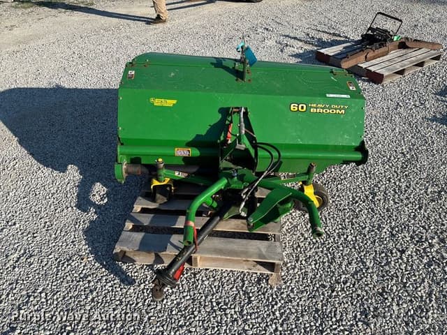 Image of John Deere 1400/1500 equipment image 1