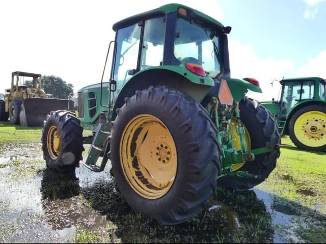Image of John Deere 7230 equipment image 3