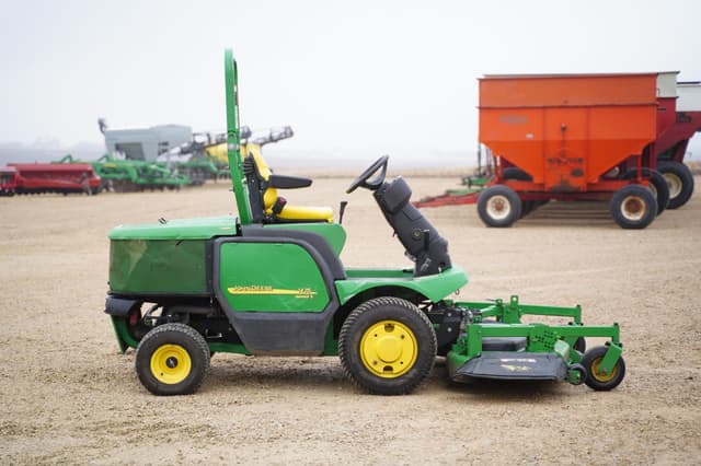 Image of John Deere 1435 equipment image 3