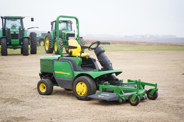 Image of John Deere 1435 equipment image 2